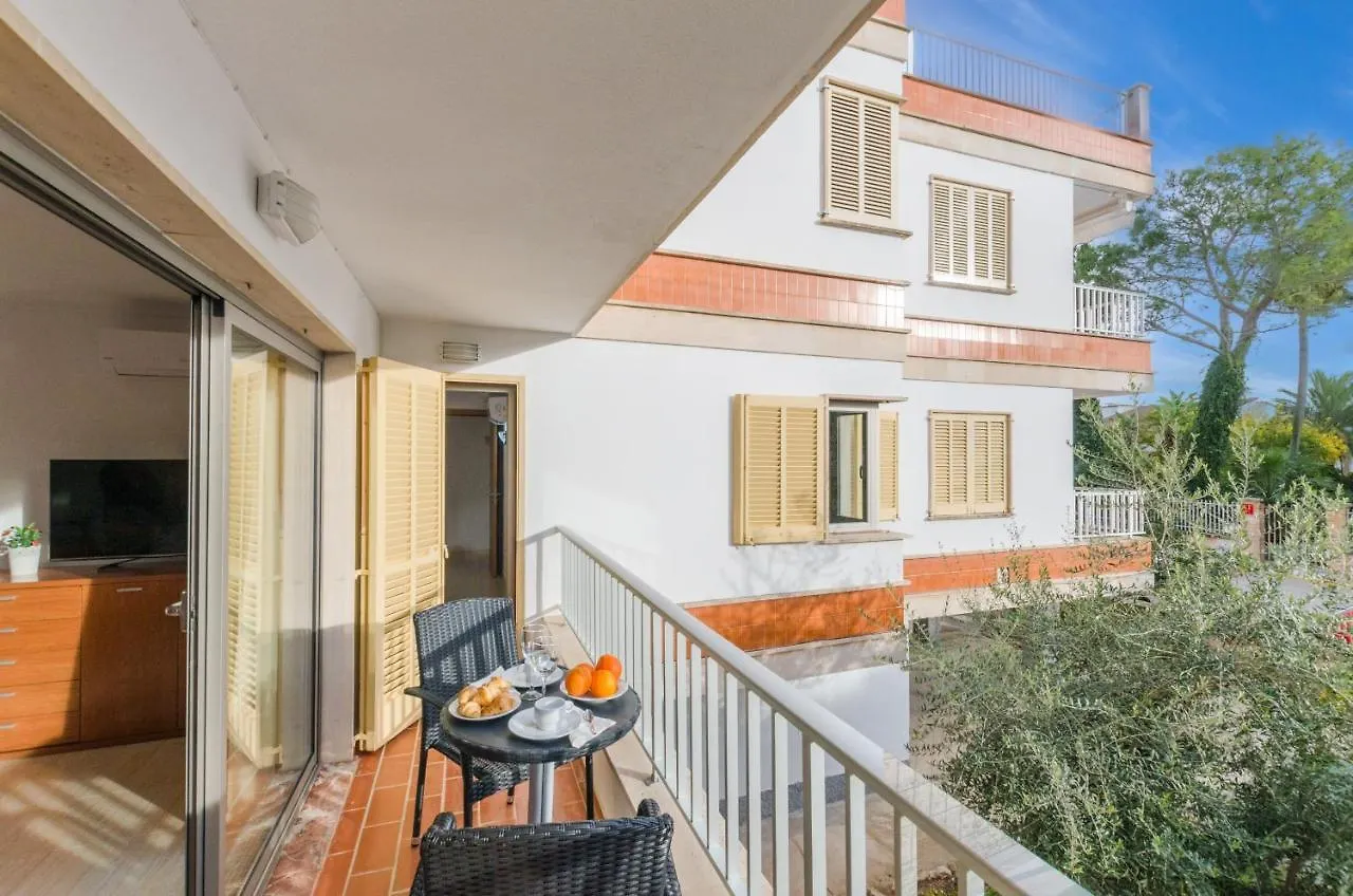 Yourhouse Roses 9 Port de Alcudia  0*, Port de Alcudia (Mallorca)