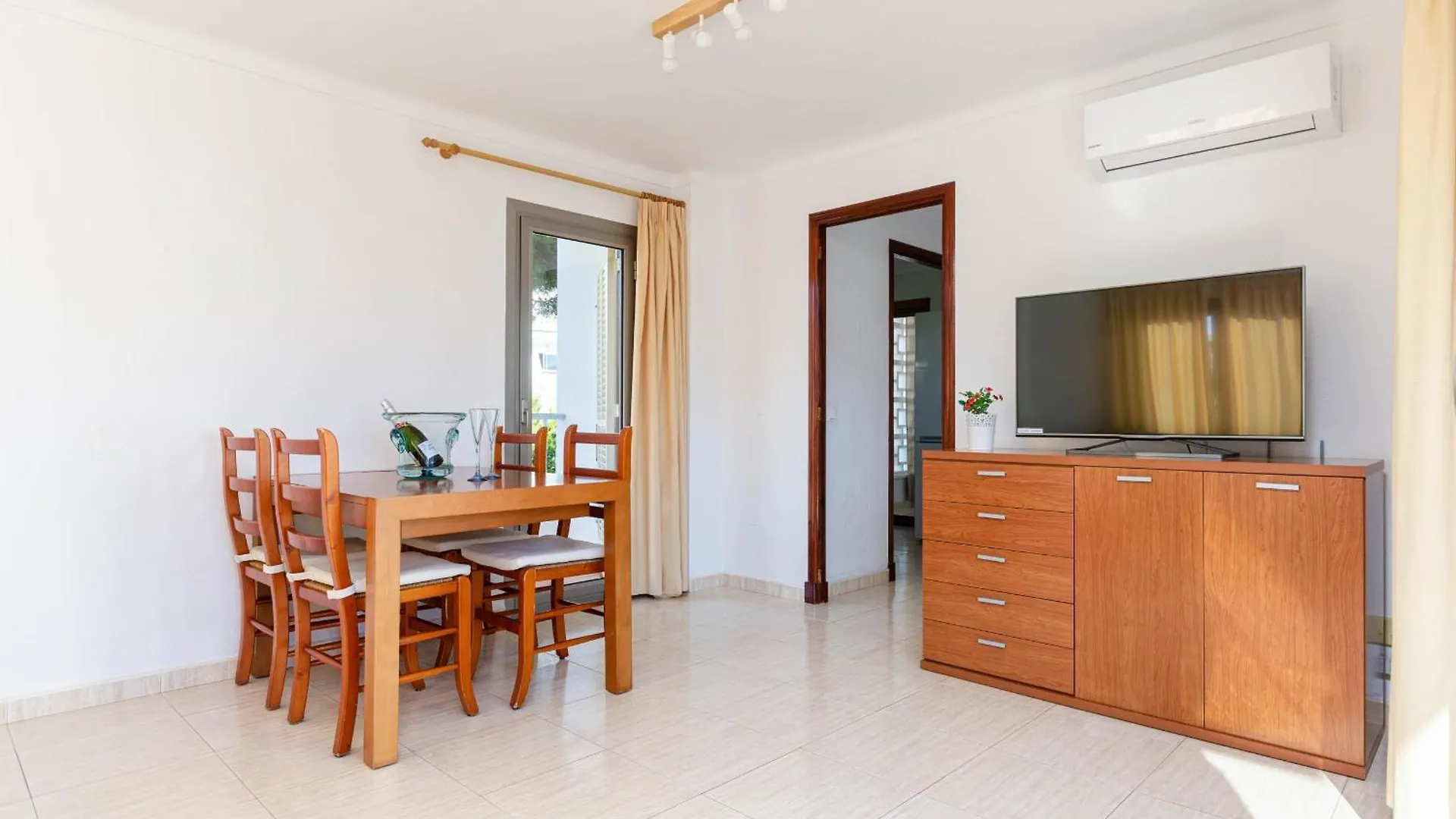 Yourhouse Roses 9 Port de Alcudia