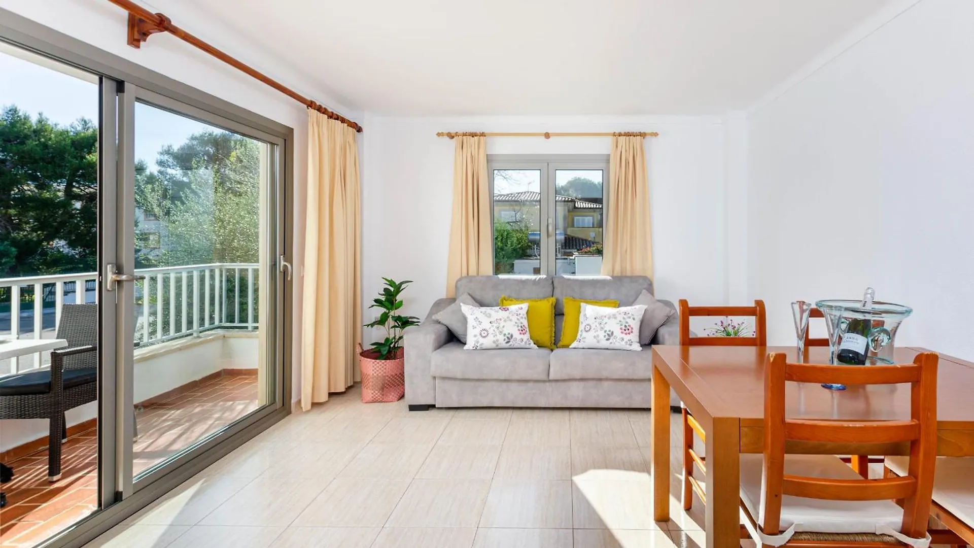 Yourhouse Roses 9 Port de Alcudia  Apartment Port de Alcudia (Mallorca)