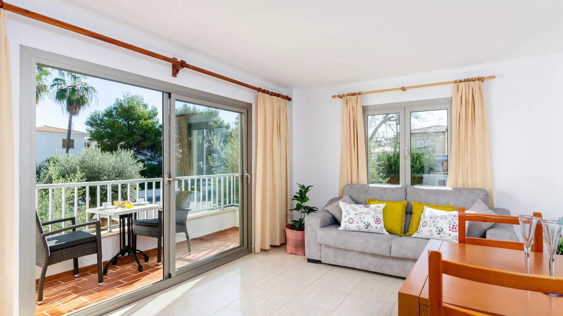 Yourhouse Roses 9 Puerto de Alcúdia